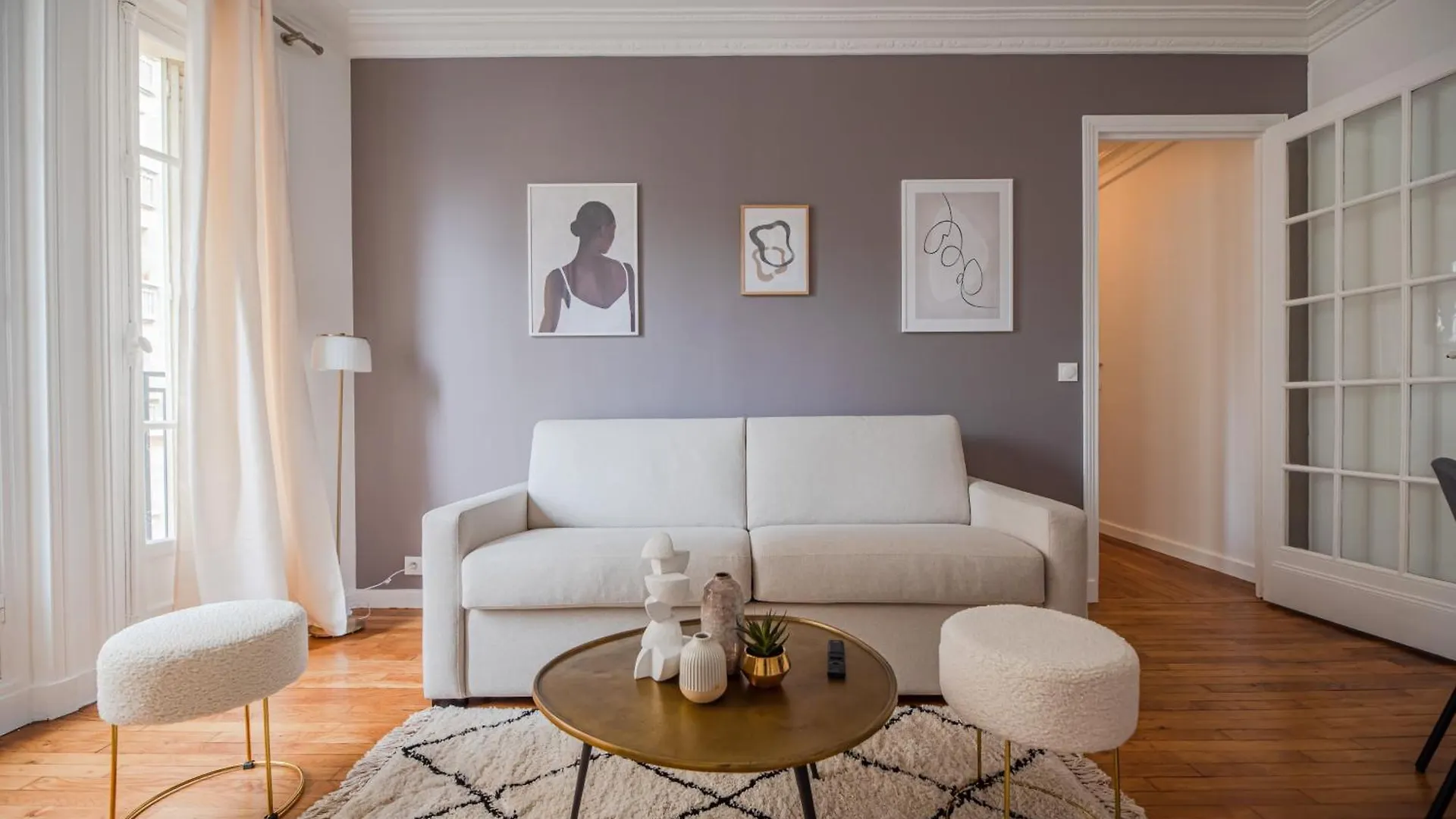 Flat In Near Sacre Coeur *