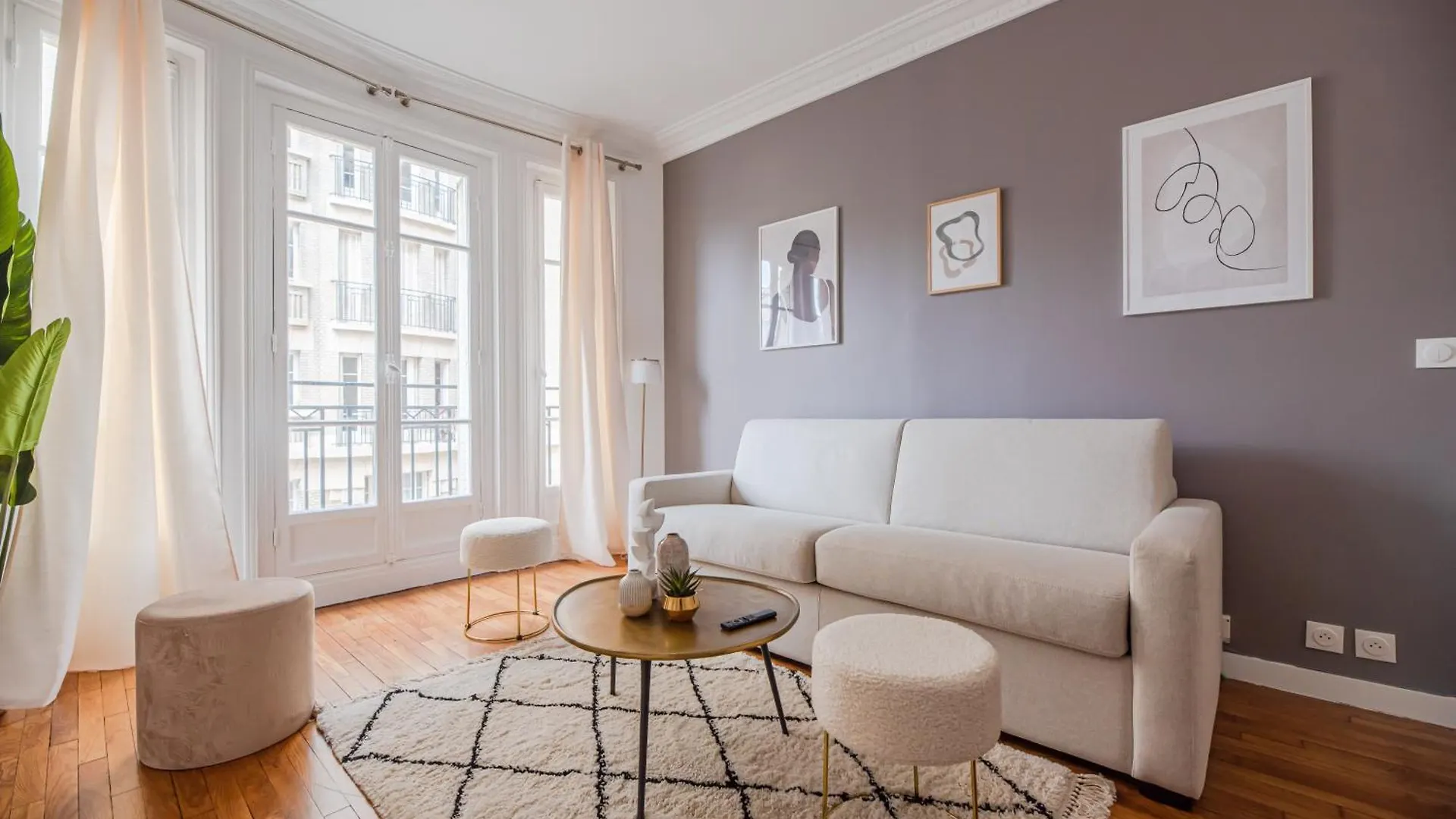Apartment Flat In Near Sacre Coeur Paris